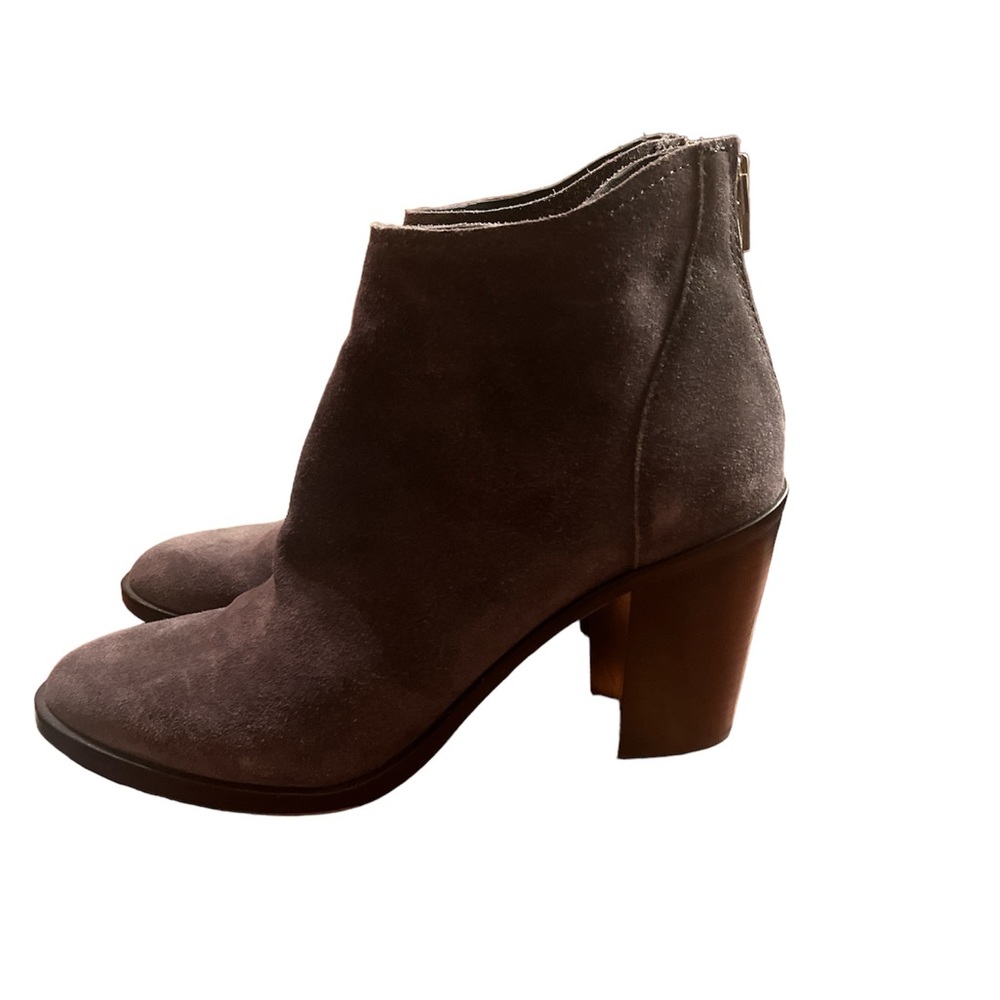 Dolce Vita, gray suede, zip up ankle boots, size 7.5